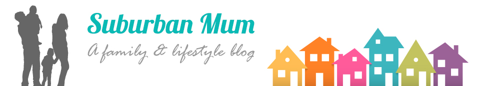 E & M style suburban mum logo