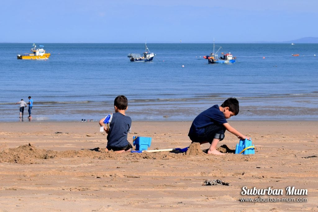 boys-on-beach