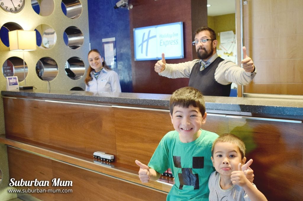 holiday-inn-staff
