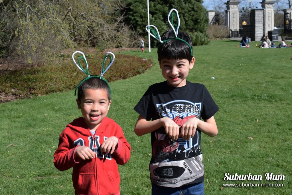 kew-gardens-boys-bunny-ears