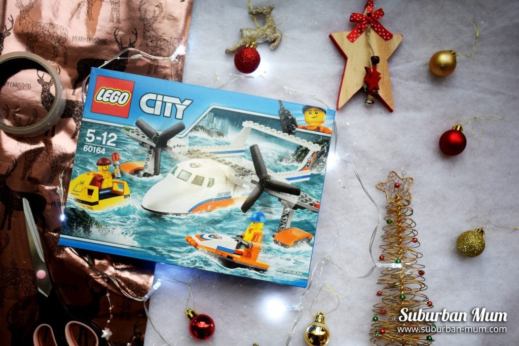 boots-xmas-lego-city-set