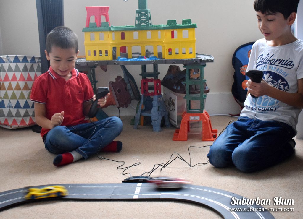 boys-racing-scalextricjpg