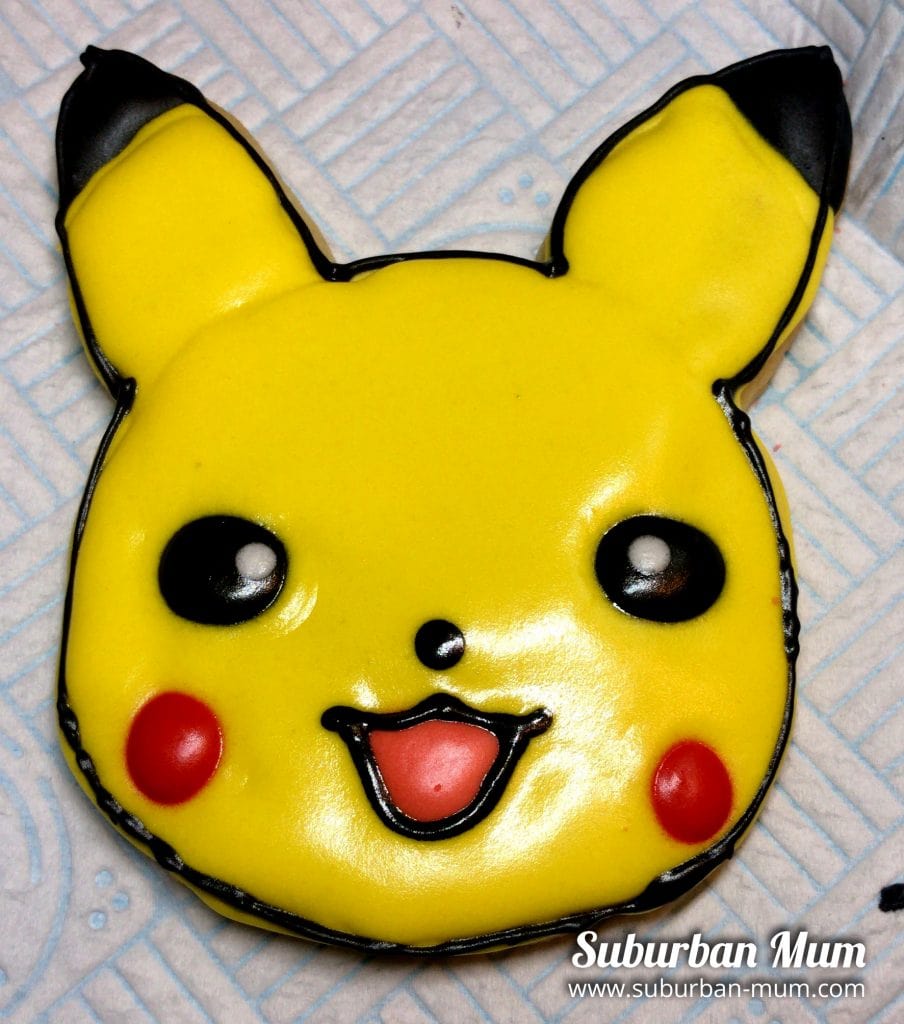 pikachu-cookie-iced