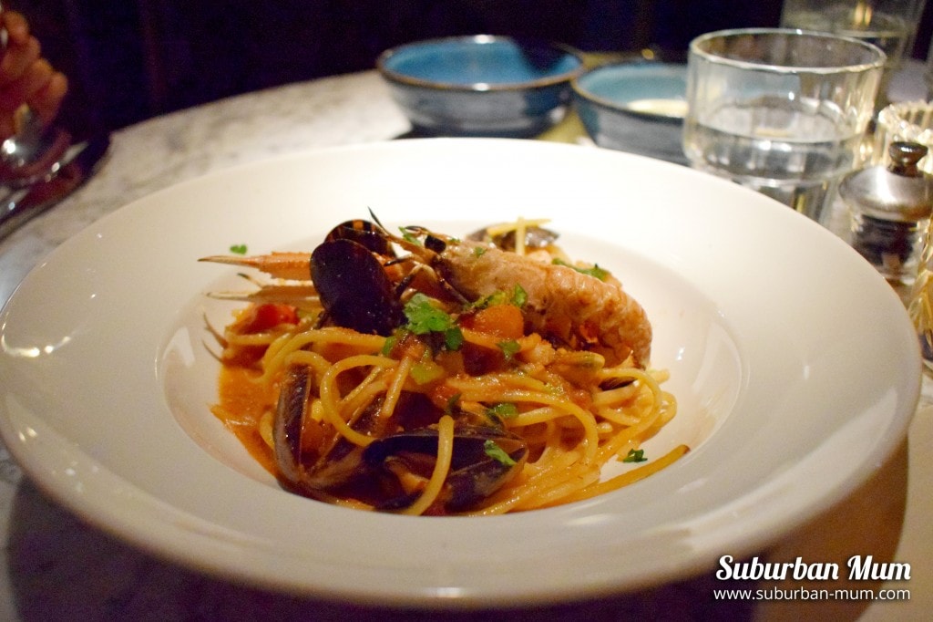 carluccios-seafood-linguine