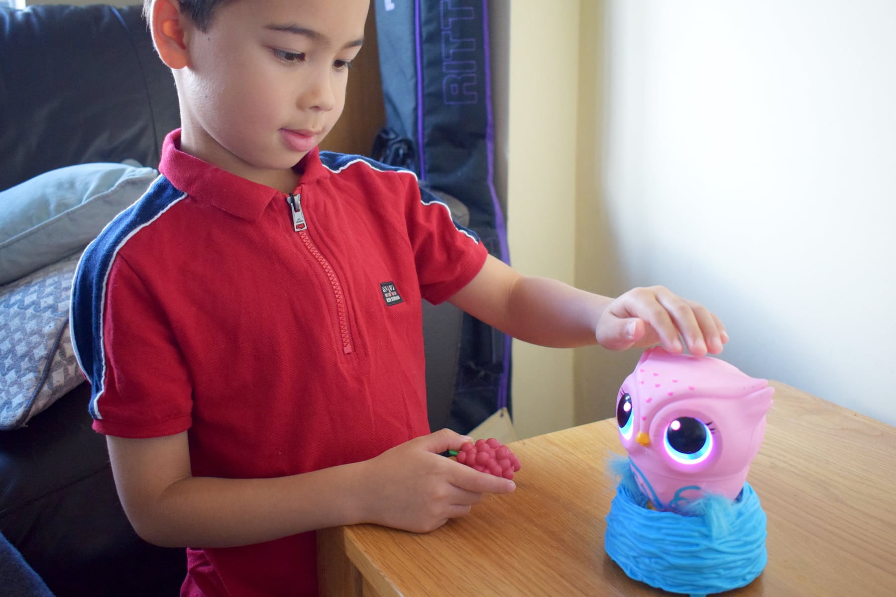 Spinmaster Owleez Review The Interactive Flying Toy Suburban Mum