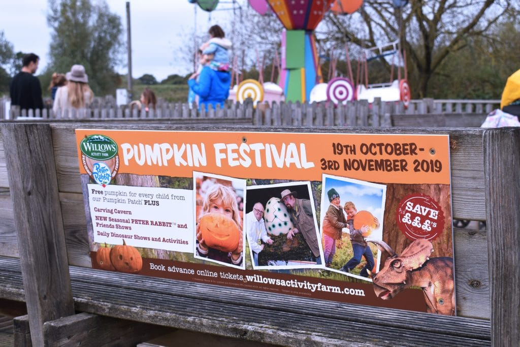 willows-farm-pumpkin-festival-sign