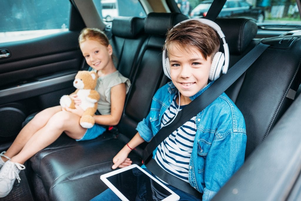 kids-car-journey