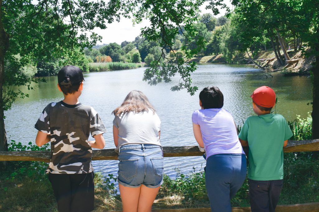 gang-at-winkworth-aboretum