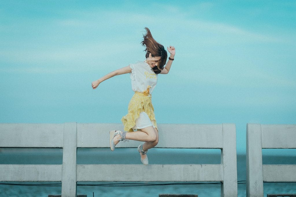 woman-jumping